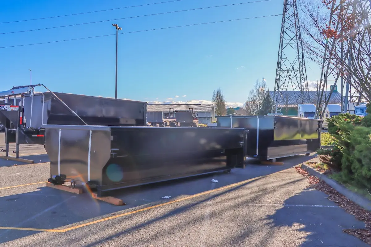 Professional dumpster rental and junk removal service in Waikele